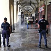 Torino, controlli straordinari in zona Nizza, sanzioni per oltre 5000 euro, ripuliti i portici