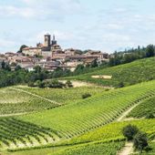 Boom del turismo in Piemonte, bene laghi, montagna e colline. E torna il voucher vacanza