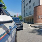 Uso dei telefoni alla guida e cinture di sicurezza non allacciate: in una settimana 78 patenti ritirate e 2160 punti decurtati