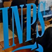 Trattamento di Fine Servizio (TFS) degli statali e Bilancio dello Stato: un problema sempre attuale, con recenti sviluppi sconcertanti. Di Carlo Manacorda* Trattamento di Fine Servizio (TFS) degli statali e Bilancio dello Stato: un problema sempre attuale, con recenti sviluppi sconcertanti. Di Carlo Manacorda*