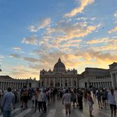 Cardinale Bagnasco: la politica dell'accoglienza nasce dal riconoscimento da parte dell'Europa delle proprie radici cristiane