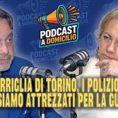 Guerriglia di Torino, i poliziotti:"Non siamo attrezzati per la guerra" Guerriglia di Torino, i poliziotti:"Non siamo attrezzati per la guerra"