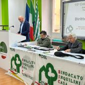 La denuncia del Sicet, a Torino solo il 13% di chi fa domanda ottiene una casa La denuncia del Sicet, a Torino solo il 13% di chi fa domanda ottiene una casa