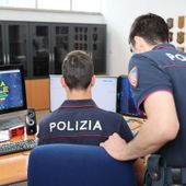 Dirottano un bonifico da 160.000 euro per truffare un’azienda di Torino ma il tentativo di “spoofing” viene scoperto Dirottano un bonifico da 160.000 euro per truffare un’azienda di Torino ma il tentativo di “spoofing” viene scoperto