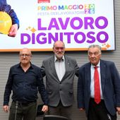Primo Maggio, tutti in piazza per i diritti le tutele e un lavoro dignitoso Primo Maggio, tutti in piazza per i diritti le tutele e un lavoro dignitoso