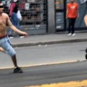 La questione del machete e le lacrimucce