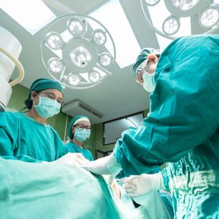 Piemonte, in cinque anni 1500 operatori della sanità in meno, 250 medici hanno lasciato le strutture ospedaliere pubbliche