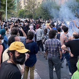 Alla fine la rivoluzione del popolo in Iran non c'è stata. Ma quelli che protestavano erano figli dei patrizi o dei plebei? Di Riccardo Ruggeri*