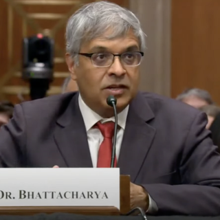 Bhattacharya alla Commissione Covid: “Lockdown inefficaci e i vaccini non hanno fermato i contagi”