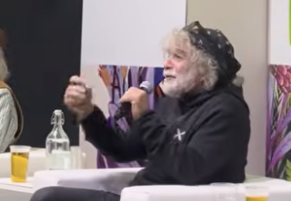 Salone del Libro, Mauro Corona: "I soldi? La vita è altrove" [video]