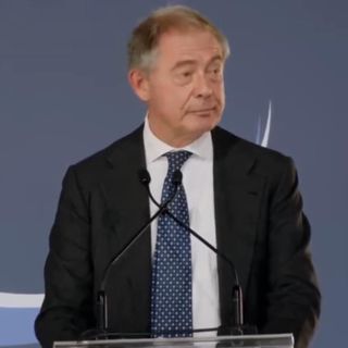 125 anni di Fiat, il ministro Urso: “L’impresa che ha fondato l’industria italiana deve assumersi la responsabilità sociale del rilancio dell’auto italiana”