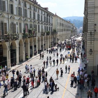 Via Po, la festa per la tanto attesa chiusura dei lavori