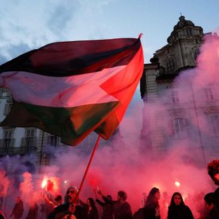 Scontri a Torino, per FI «parlare di pace e scatenare la guerra è un ossimoro»