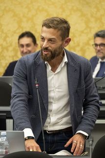 Dalla moschea alle fotografie di Meloni e von der Layen bruciate in piazza, quale il vero volto della comunità islamica?