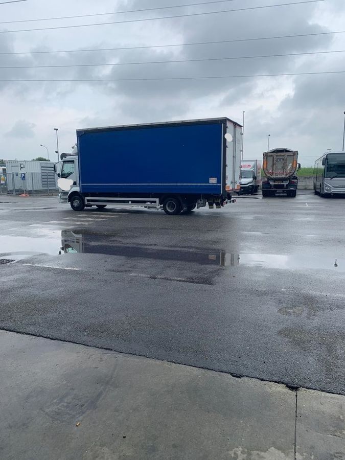 Torino, tir fermato dalla Polizia Municipale: tachigrafo manomesso, 1736 euro di multa Torino, tir fermato dalla Polizia Municipale: tachigrafo manomesso, 1736 euro di multa