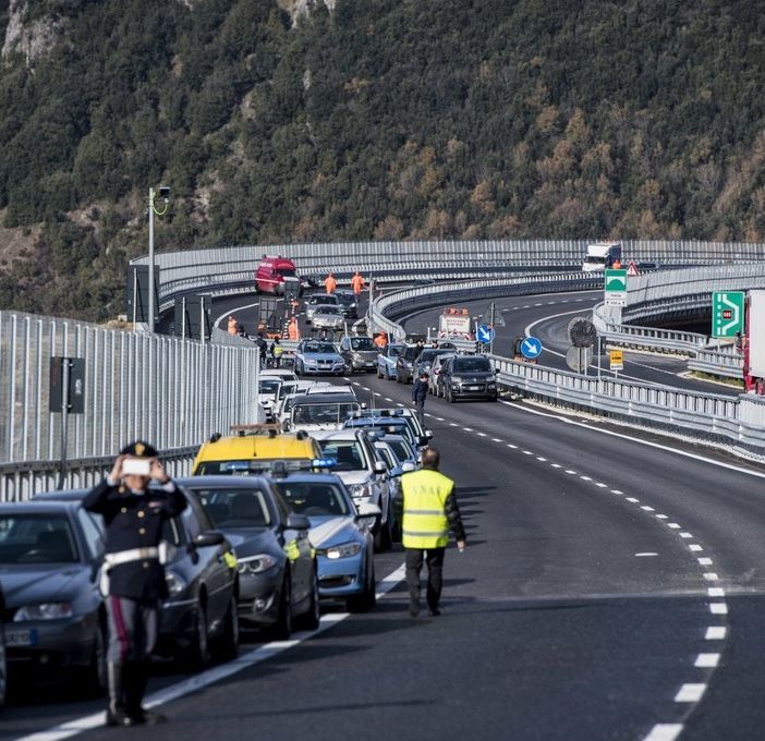 Salerno – Reggio Calabria da esempio di spreco a top road ipertecnologica