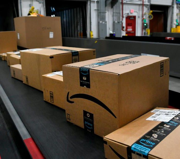 Web Tax Covid, il Piemonte propone una legge per tassare le grandi piattaforme online per sostenere il piccolo commercio