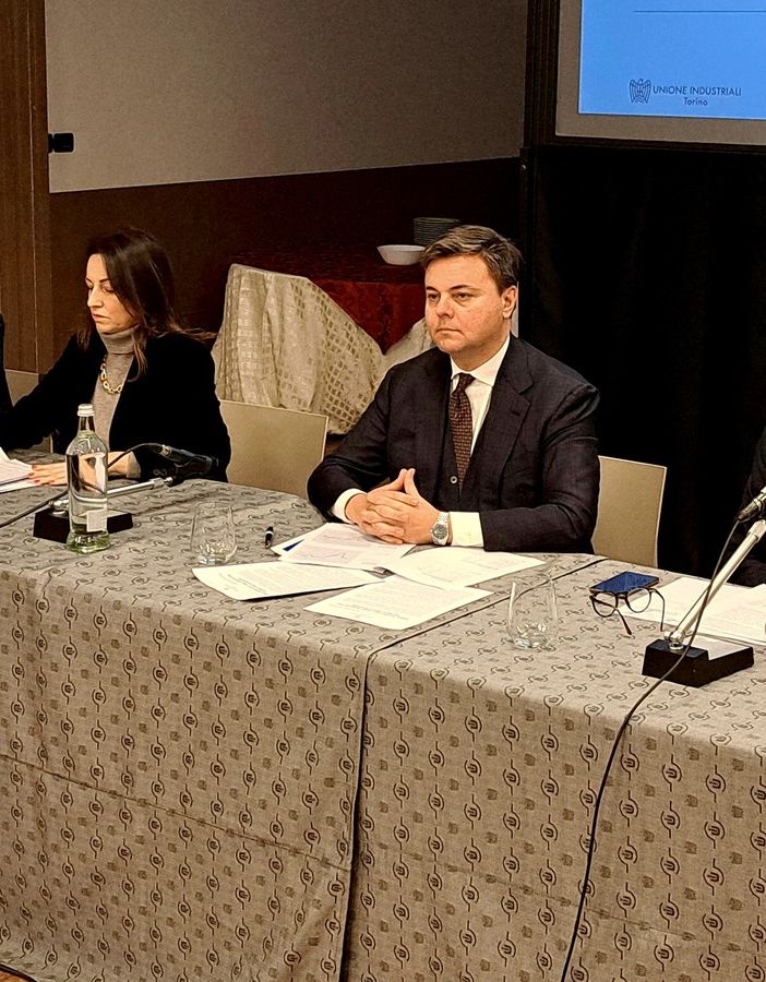 Industria piemontese, peggiora il clima di fiducia per il primo trimestre 2024 ma gli indicatori tengono (per ora)