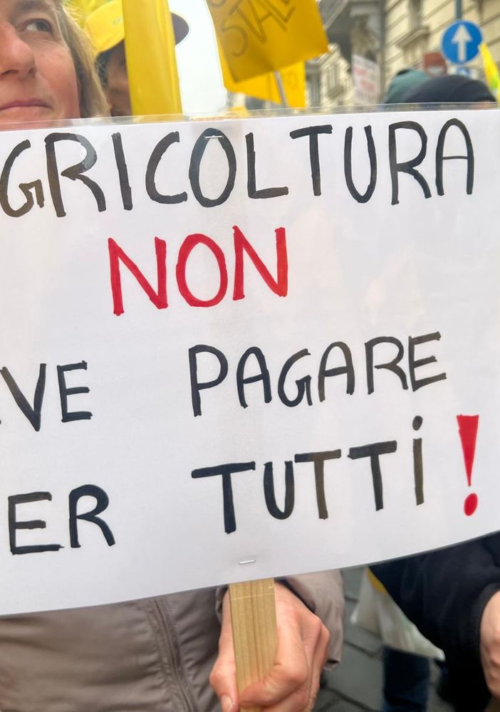 Mille imprenditori davanti al Consiglio Regionale per difendere l'agricoltura piemontese [video]