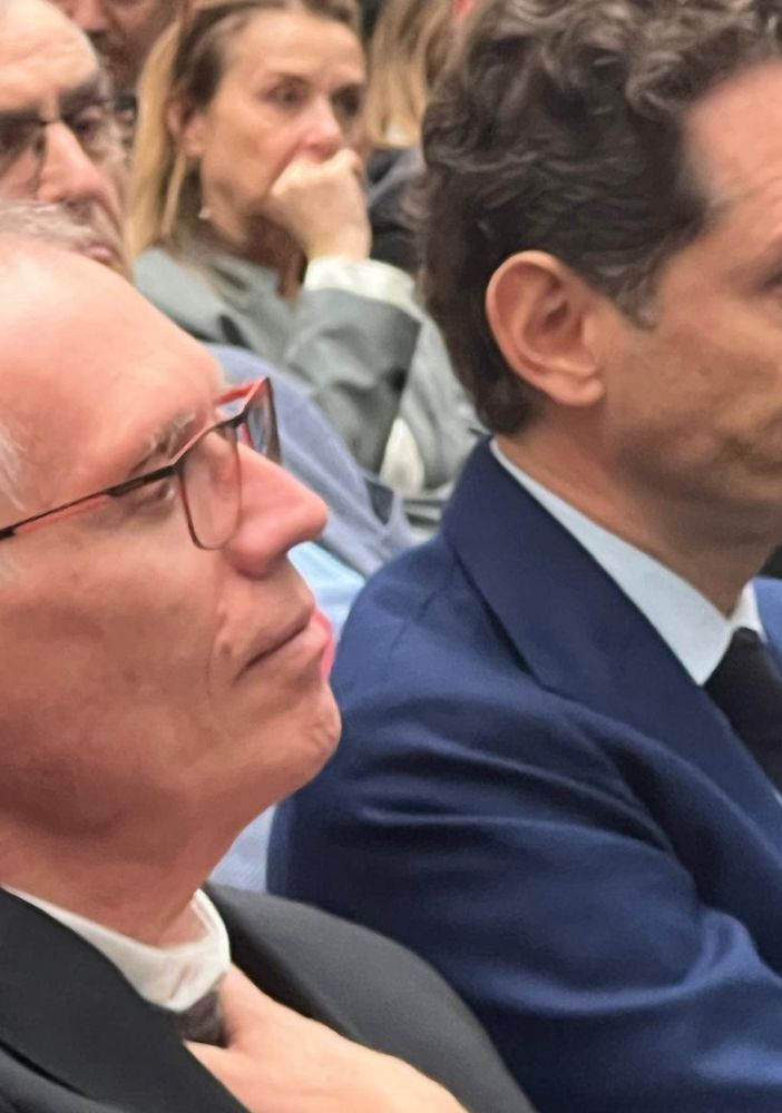 Elkann, tu vuo’ fa’ o cinese ma si’ nato in Italy