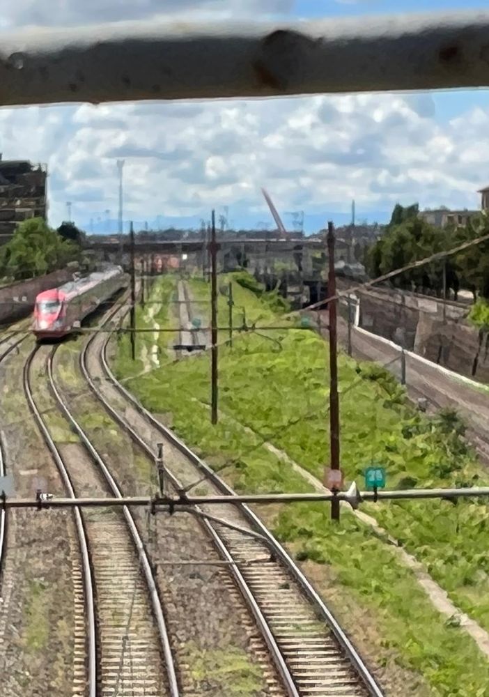 Refurtiva del ladro dei treni: online sul sito della Polizia l'elenco degli oggetti trovati