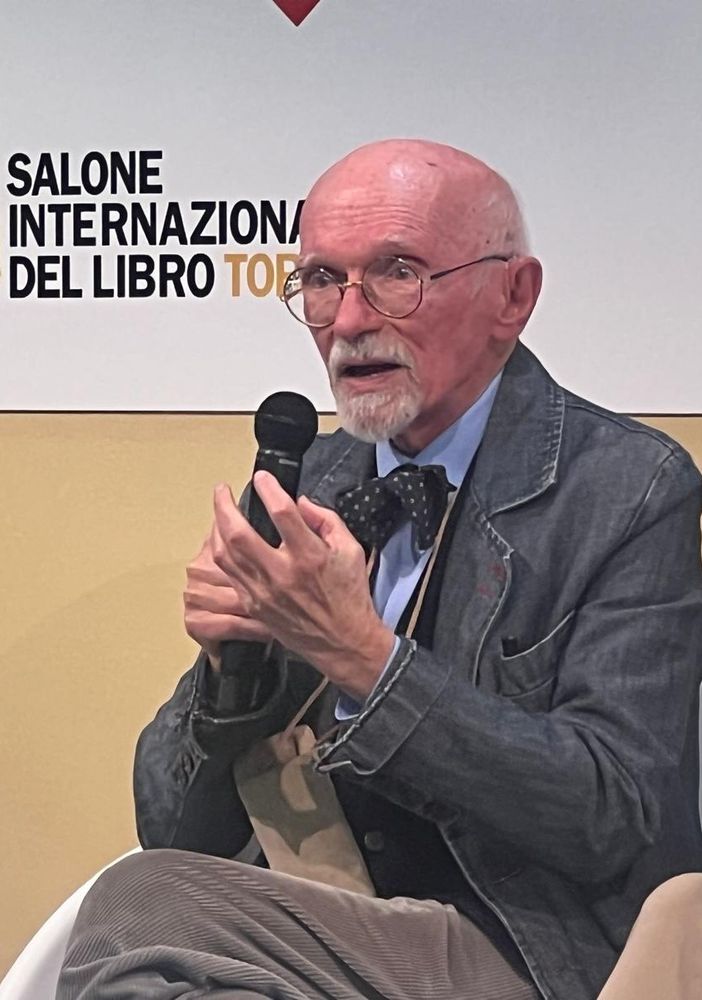 L'oncologo Berrino al Salone del Libro: ecco cosa mangiare (e soprattutto non mangiare) per  fermare il tempo biologico e stare in salute