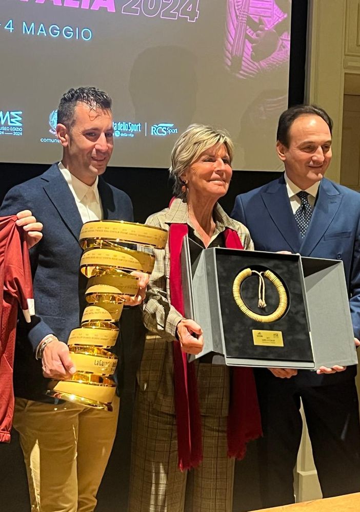 In partenza da Torino-Venaria il Giro d'Italia 2024, con l'omaggio al Grande Torino di cui ricorre l'anniversario e i 200 anni di Museo Egizio [video]