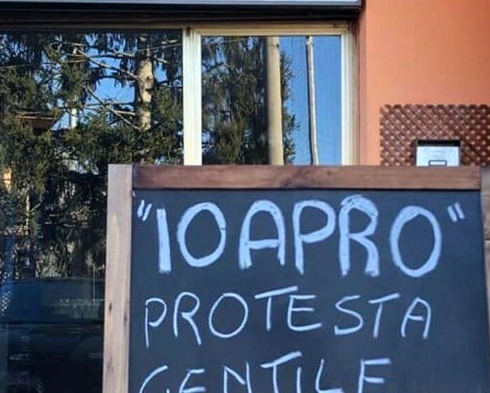 #ioapro1501, venerdì la “protesta gentile” dei ristoratori che aprono per non chiudere più. Mautino, Epat: noi non appoggiamo l'iniziativa