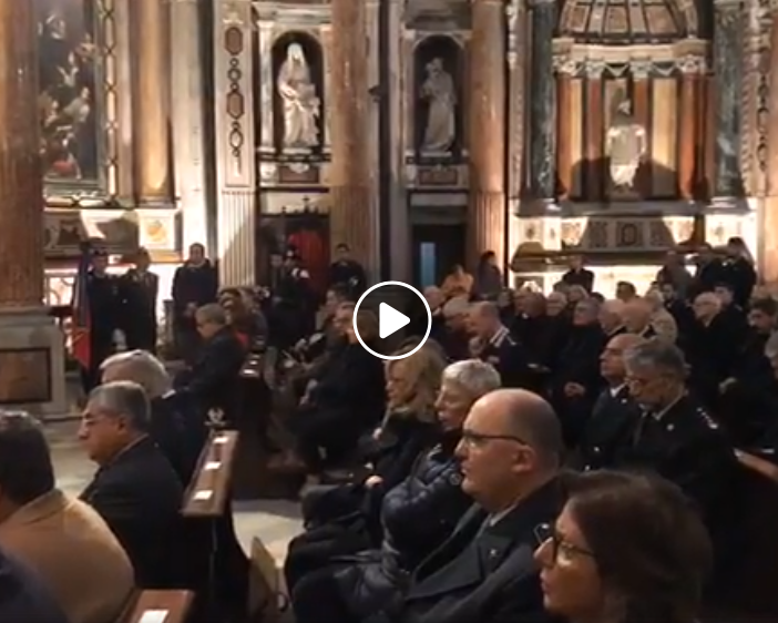 Messa nella chiesa di San Lorenzo a Torino per la Virgo Fidelis, patrona dei carabinieri