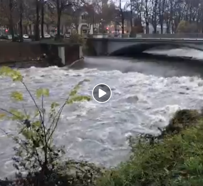Torino: il fiume Dora in piena.