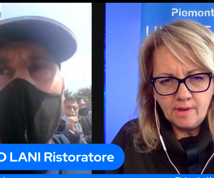 Ristoratori bloccano la tangenziale a Torino per protesta