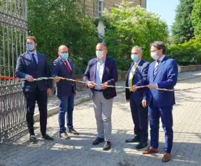 Api Torino inaugura hub vaccinale che sarà gestito in collaborazione con Croce Rossa