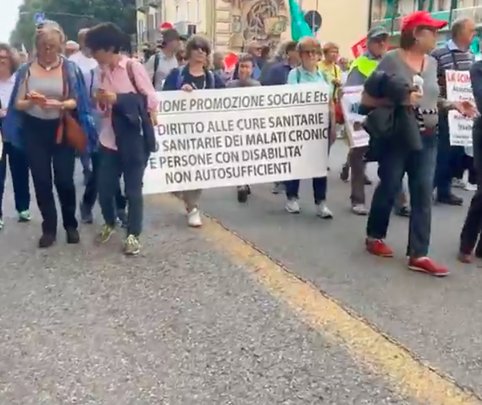 A Torino in migliaia alla Marcia per la Salute