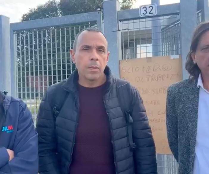 Lear di Grugliasco, presidio permanente per evitare 300 licenziamenti [video]