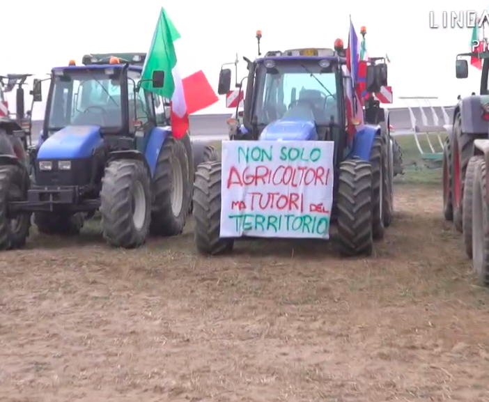 Anche gli agricoltori del torinese scendono in campo [video]
