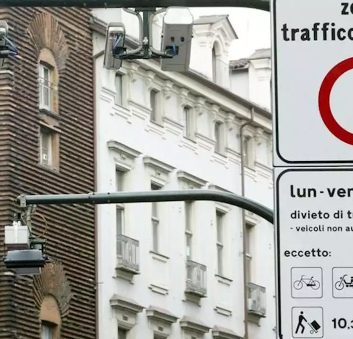 Sospesa fino al 30 aprile la ZTL centrale a Torino