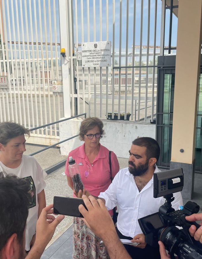 &quot;Blatte, docce rotte e cedimenti strutturali. Senza svuotamenti, pene e percorsi alternativi non aiuteremo il carcere di Torino a voltare pagina&quot;