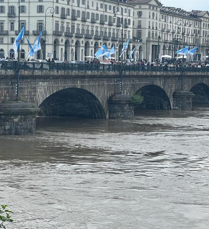 Via i tronchi dai fiumi per volontà ministeriale. Di Carlo Manacorda*
