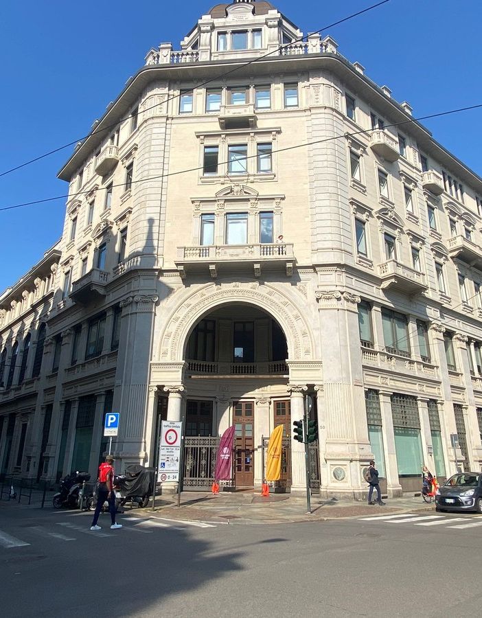 Là dove c'era un cinema ora c'è...un mercato contadino