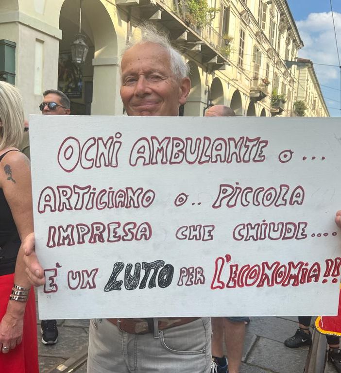 Ambulanti:  “Chiuse quasi 30mila attività in 5 anni, pronti a riprendere i forconi”