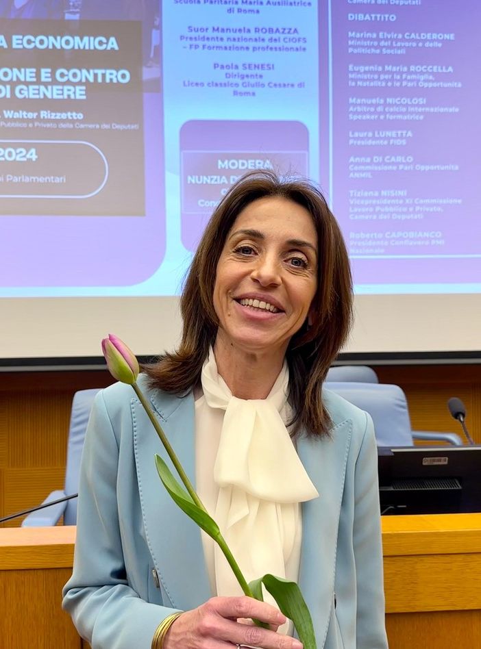 Il Piemonte si colora di rosa, 28.496 donne stabilizzate nel 2023: numeri mai così alti dal pre-Covid