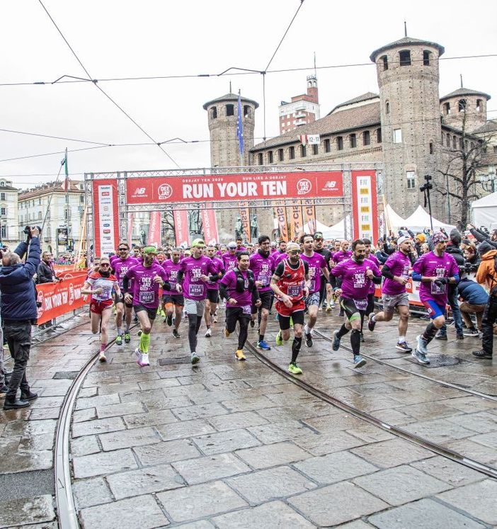 DeeJay Ten, domenica in undicimila a Torino per la corsa ideata da Linus