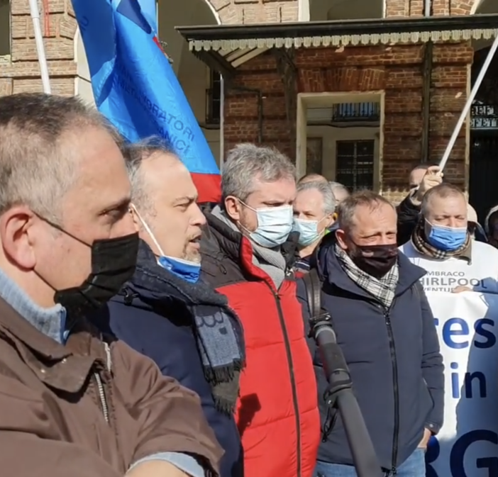 Delegazione lavoratori ex Embraco ricevuta in Prefettura