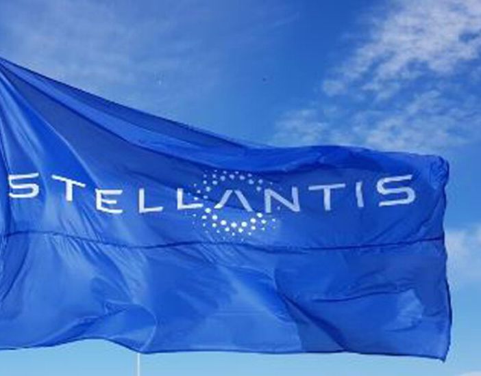 Stellantis e il milione di euro a Trump, «un insulto ai lavoratori in cassaintegrazione»