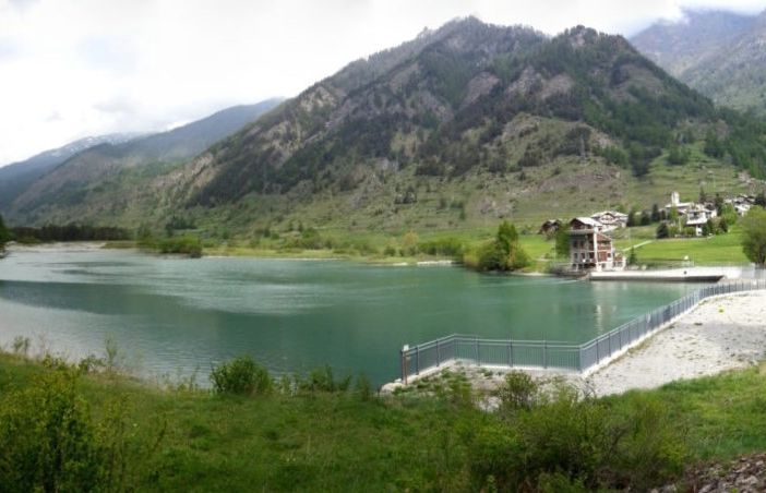 Il bacino idroelettrico di Pourrieres in val Chisone. Coldiretti Torino ne propone l'utilizzo per irrigare i campi provati dalla siccità