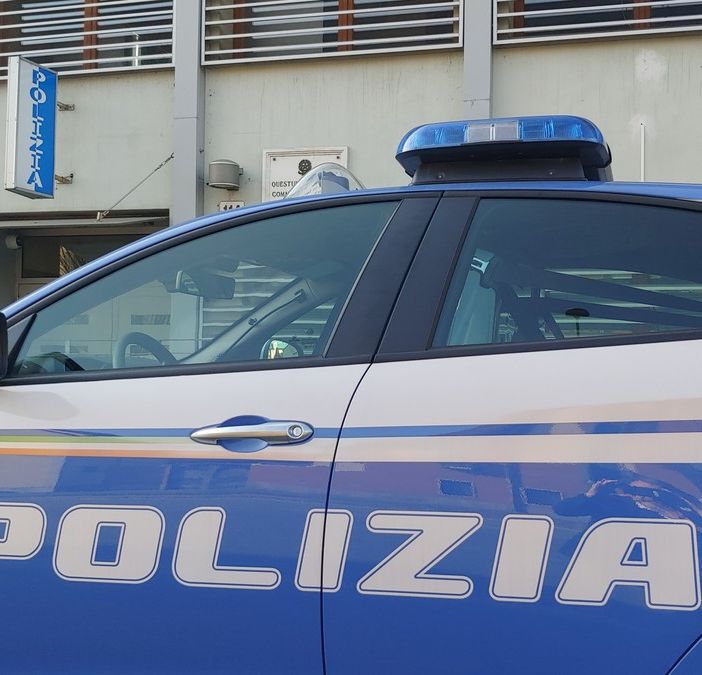 Polizia stradale, il bilancio di un mese di controlli in officine, autoscuole e concessionari