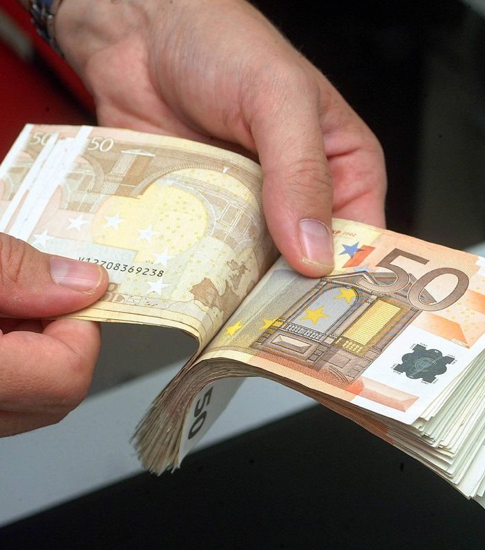 Un torinese  su due preoccupato per inflazione e rincari. I risparmi? Si investono ma con molta prudenza