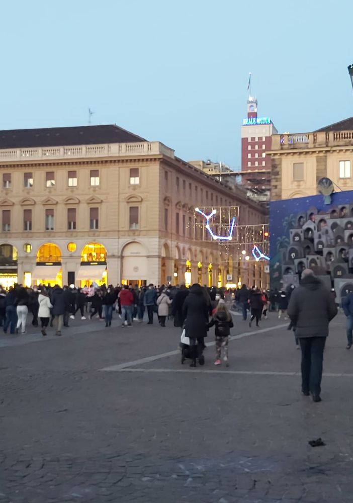 Confesercenti: &quot;Commercio, nuovi blocchi sarebbero inaccettabili, nei pubblici esercizi e nei negozi la sicurezza è pienamente garantita&quot;