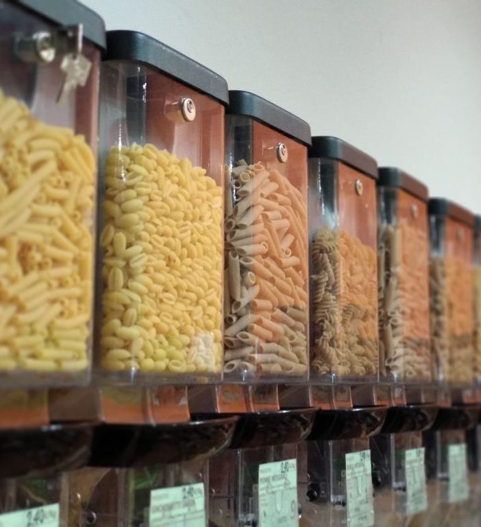 Vendita di prodotti alimentari sfusi o alla spina, senza controlli potrebbe avvenire come al tempo dei nonni. Di Carlo Manacorda*