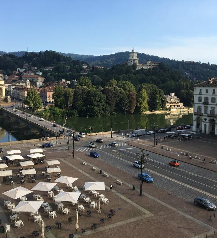 Fase 2: e se si usasse il buonsenso? A Torino si potrebbe cominciare dai dehors. Di Guglielmo Del Pero*
